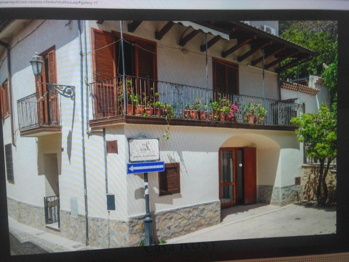 Casa Vacanza Rosy Di Guida Rosy Giungano المظهر الخارجي الصورة