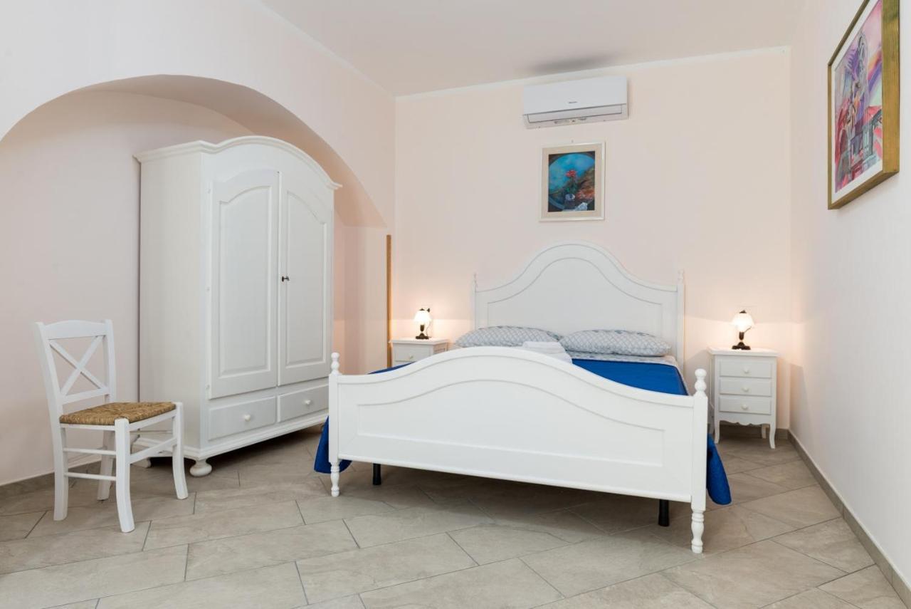 Casa Vacanza Rosy Di Guida Rosy Giungano المظهر الخارجي الصورة